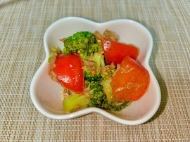 彩り野菜のツナサラダ