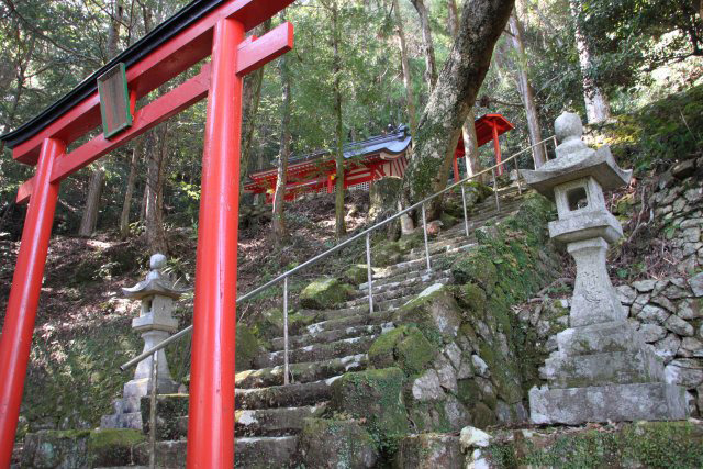 重山神社