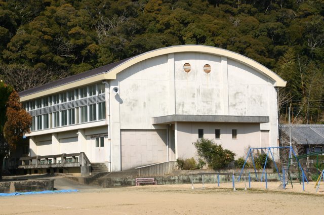 田原小学校屋内運動場