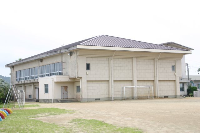 橋杭小学校屋内運動場