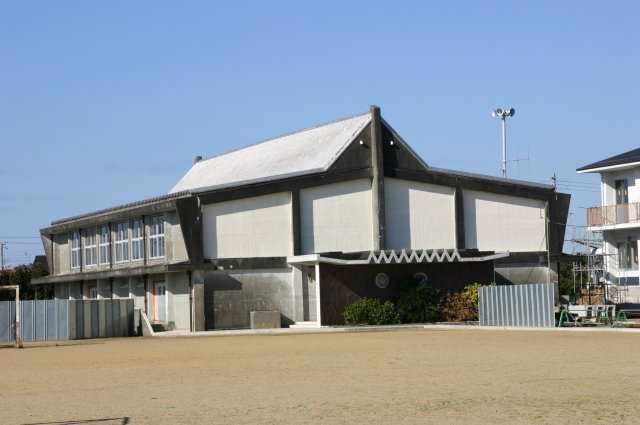 潮岬中学校屋内運動場